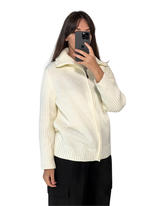 HIGH NECK KNIT SWEATER